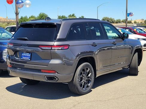 New 2025 Jeep Grand Cherokee Limited 4xe AWD/4WD image 3