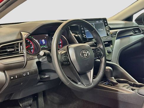 Used 2024 Toyota Camry XSE FWD image 7