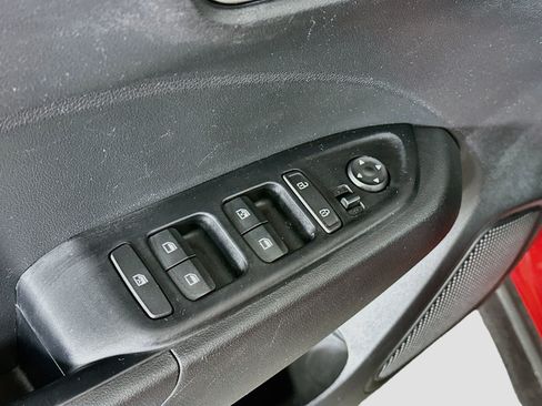 Used 2025 Hyundai Venue SEL FWD image 15