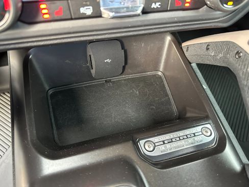 Used 2024 Ford Bronco Outer Banks image 40