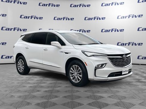 Used 2024 Buick Enclave Premium image 8