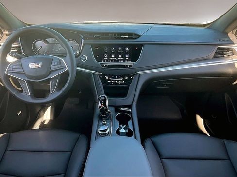 New 2026 Cadillac XT5 Luxury w/ LPO, Floor Liner Package image 5