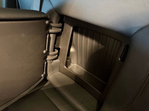 Used 2025 GMC Sierra 1500 AT4 w/ Technology Package image 33