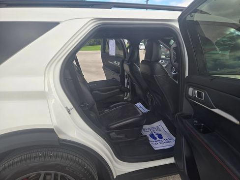 Used 2023 Jeep Gladiator Sport AWD/4WD image 11