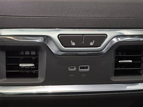 New 2026 Chevrolet Silverado 1500 LTZ w/ LTZ Premium Package image 24