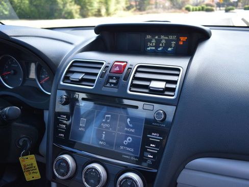 Used 2018 Subaru Forester 2.5i Premium w/ All-Weather Package image 22