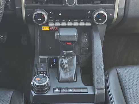 Certified 2024 Toyota Tacoma TRD Off-Road w/ TRD Off Road Premium Package AWD/4WD image 24