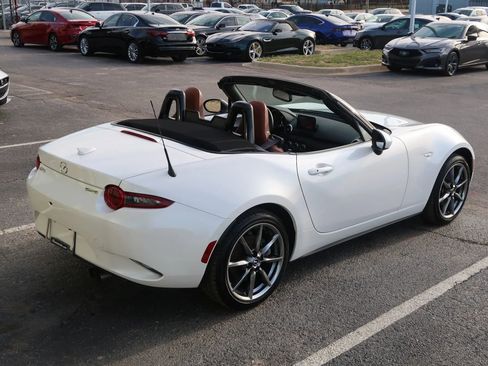 Used 2023 MAZDA MX-5 Miata Grand Touring image 31