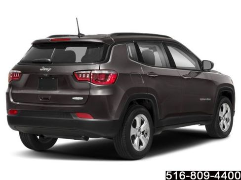Used 2018 Jeep Compass Latitude w/ Popular Equipment Group AWD/4WD image 6