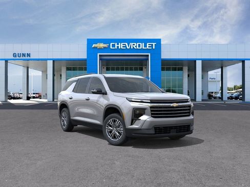 New 2026 Chevrolet Traverse LT w/ LPO, Floor Liner Package image 1