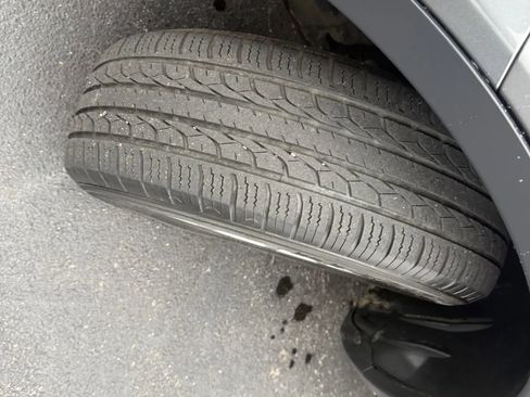 Used 2018 Land Rover Discovery Sport HSE image 44