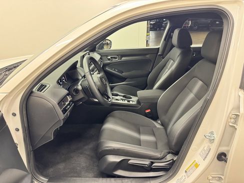 Used 2025 Honda Civic Sport image 14