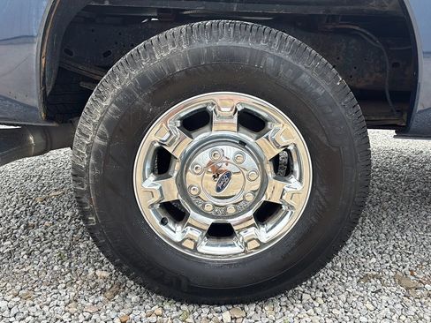 Used 2016 Ford F250 XLT w/ XLT Premium Package AWD/4WD image 7