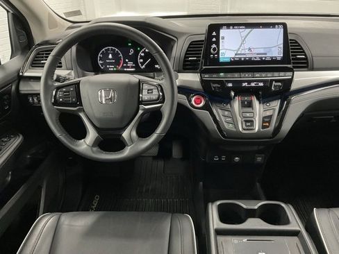 Certified 2025 Honda Odyssey Touring image 18