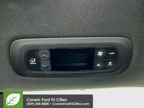 Used 2021 Chrysler Pacifica Touring w/ S Appearance Package FWD image 28