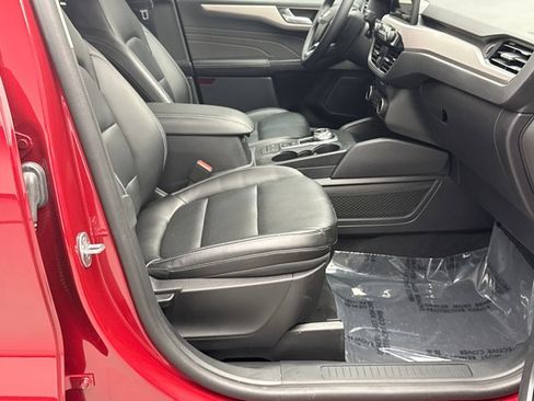 Used 2022 Ford Escape SEL AWD/4WD image 17