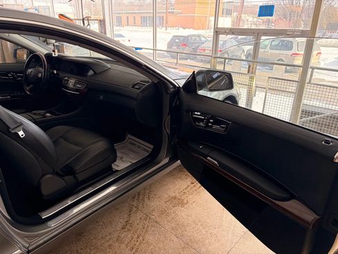 Used 2010 Mercedes-Benz CL 550 CL 550 4MATIC Coupe 2D image 16