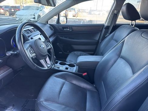 Used 2017 Subaru Outback 2.5i Limited image 12