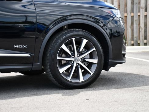 Certified 2025 Acura MDX w/ Technology Package AWD/4WD image 9