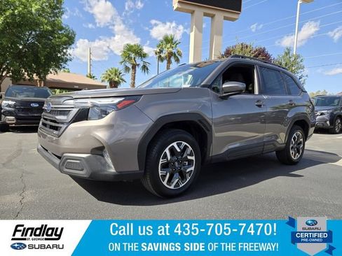 Used 2025 Subaru Forester Premium AWD/4WD image 1
