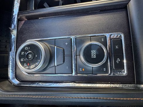 Used 2022 Ford Expedition Platinum AWD/4WD image 26