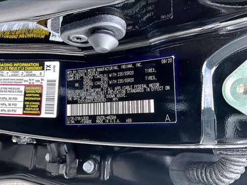 Used 2020 Toyota Highlander Limited FWD image 32