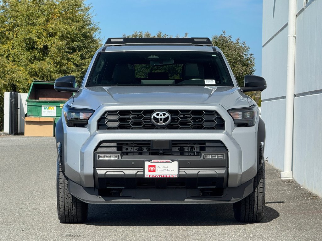 Certified 2025 Toyota 4Runner TRD Off-Road Premium AWD/4WD image 2