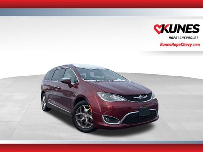 Used 2018 Chrysler Pacifica Limited