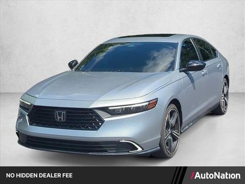 Used 2023 Honda Accord Sport image 1