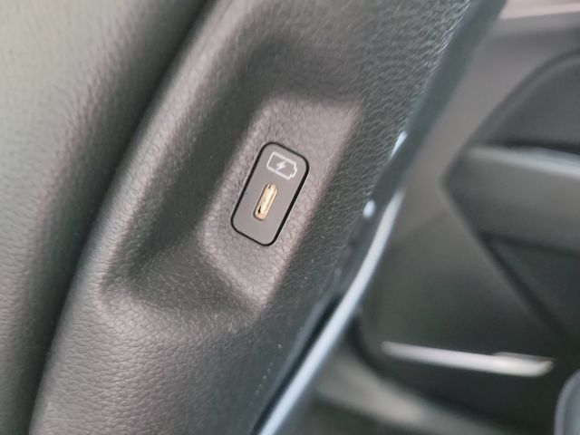 Used 2024 Kia Sportage SX FWD image 16