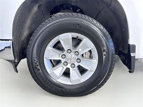 Used 2025 Chevrolet Silverado 1500 LT image 31