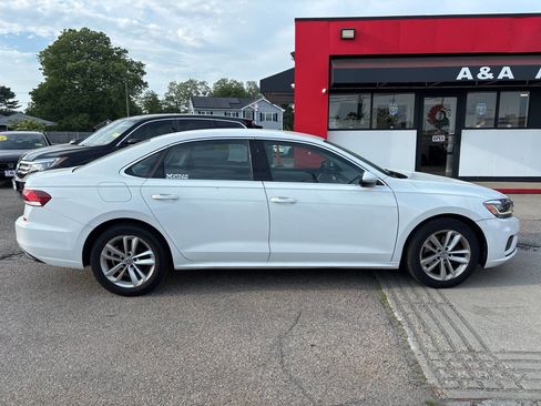 Used 2020 Volkswagen Passat 2.0T SE FWD image 9