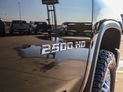 Used 2025 Chevrolet Silverado 2500 LT w/ Convenience Package AWD/4WD image 72