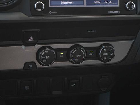 Used 2022 Toyota Tacoma SR w/ SR Convenience Package RWD image 20