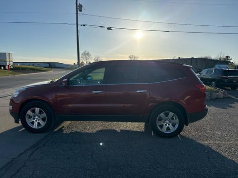 Used 2012 Chevrolet Traverse LT FWD image 7