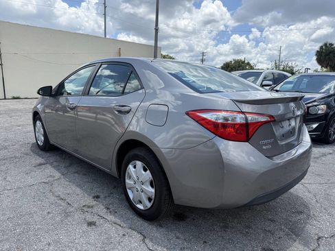 Used 2014 Toyota Corolla LE FWD image 5