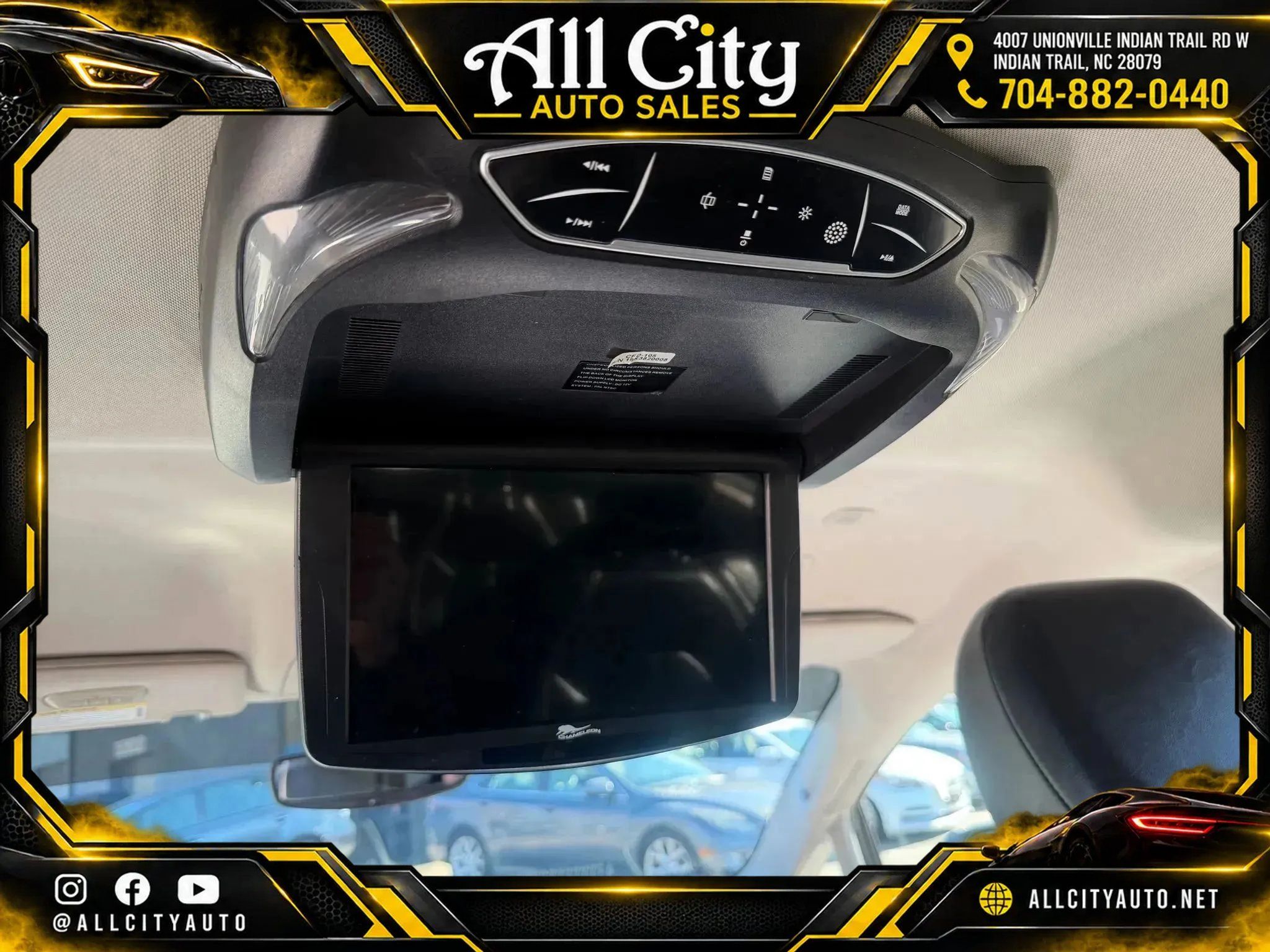 Used 2020 Chrysler Voyager Lxi FWD image 27