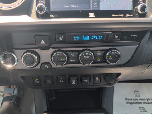 Used 2023 Toyota Tacoma TRD Off-Road w/ TRD Premium Off Road Package AWD/4WD image 25