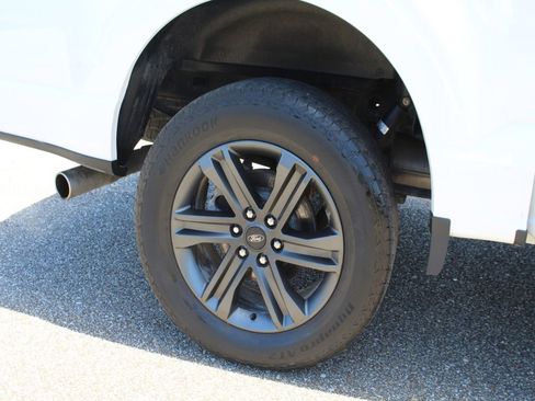 Used 2023 Ford F150 Lariat w/ Equipment Group 502A High AWD/4WD image 25