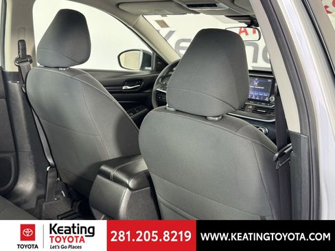 Used 2024 Nissan Altima 2.5 SV image 19