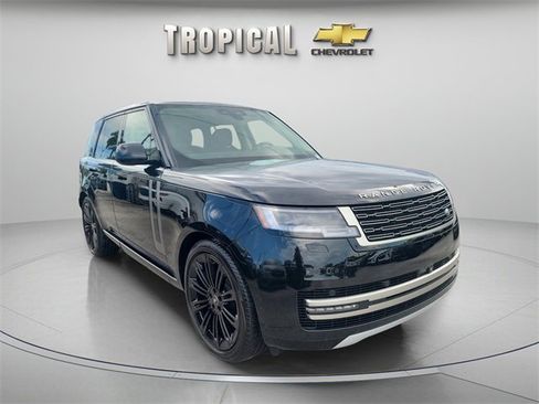 Used 2024 Land Rover Range Rover SE image 8