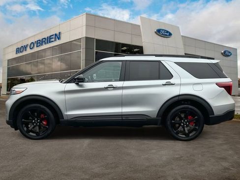 Certified 2024 Ford Explorer ST w/ Equipment Group 401A image 2