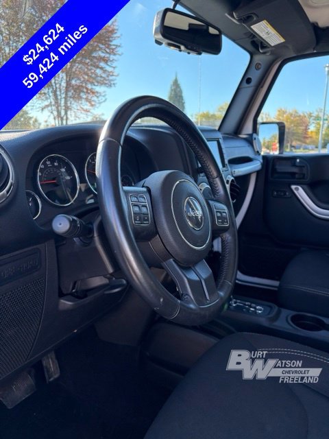 Used 2018 Jeep Wrangler Unlimited Rubicon w/ Cold Weather Group AWD/4WD image 20