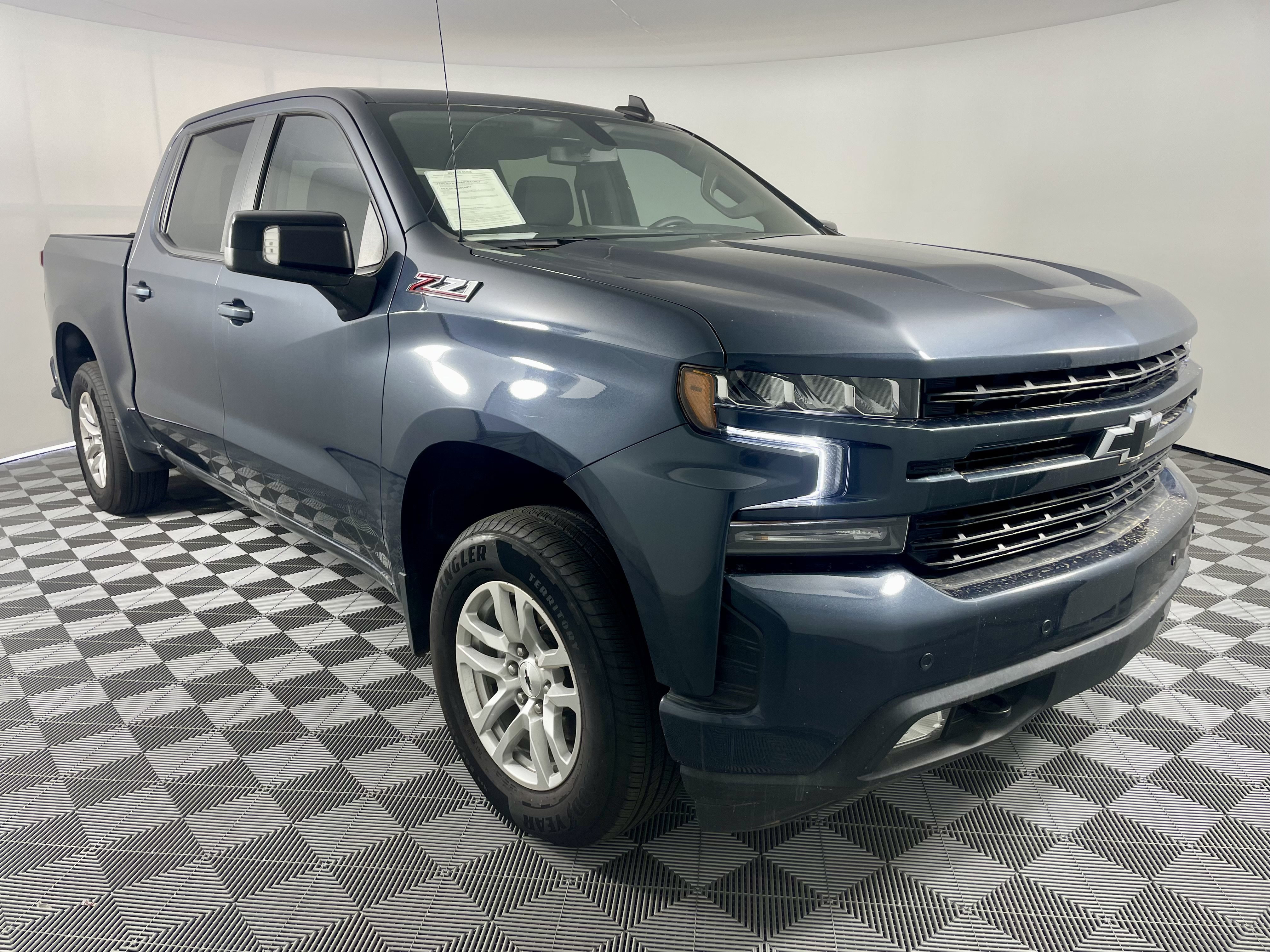 Used 2022 Chevrolet Silverado 1500 RST AWD/4WD image 6