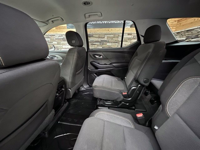 Used 2020 Chevrolet Traverse LT w/ Driver Confidence II Package AWD/4WD image 31