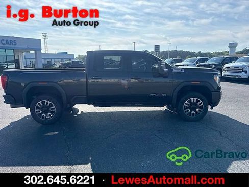 Used 2020 GMC Sierra 2500 AT4 w/ AT4 Premium Package AWD/4WD image 2