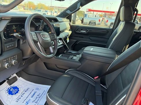 Used 2026 GMC Sierra 2500 AT4X w/ LPO, Black Badging Package image 16