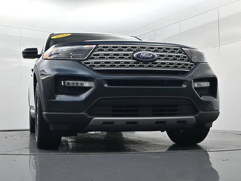 Used 2023 Ford Explorer Limited w/ Equipment Group 301A RWD image 39
