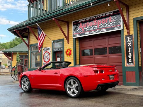 Used 2011 Chevrolet Camaro SS w/ RS Package RWD image 16