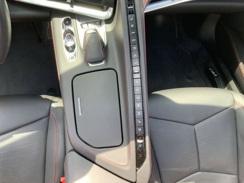 Used 2022 Chevrolet Corvette Stingray Premium Cpe w/ Battery Protection Package RWD image 50